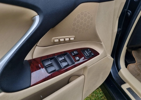 Lexus IS cena 27900 przebieg: 211508, rok produkcji 2007 z Bytów małe 781
